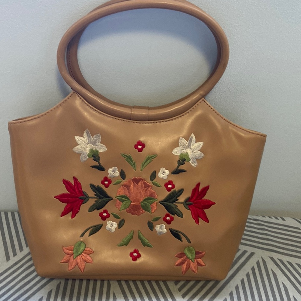 Relic floral embroidered hand bag